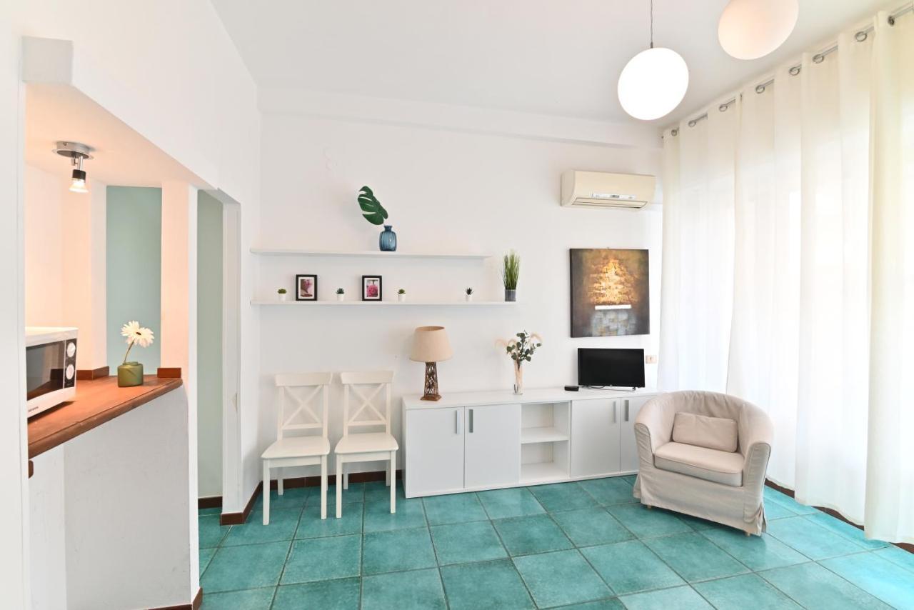 Izzhome Holiday Terrace Cagliari Exterior photo