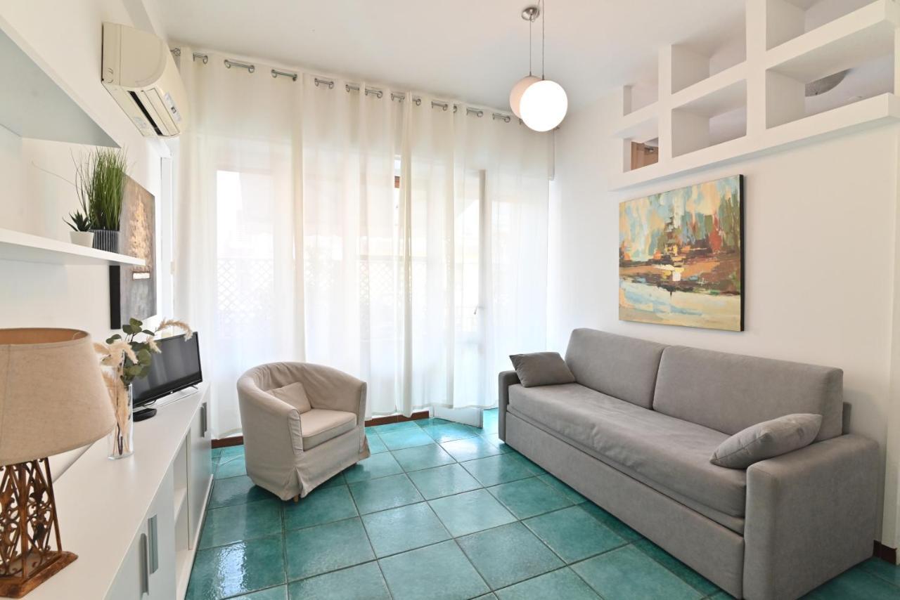 Izzhome Holiday Terrace Cagliari Exterior photo